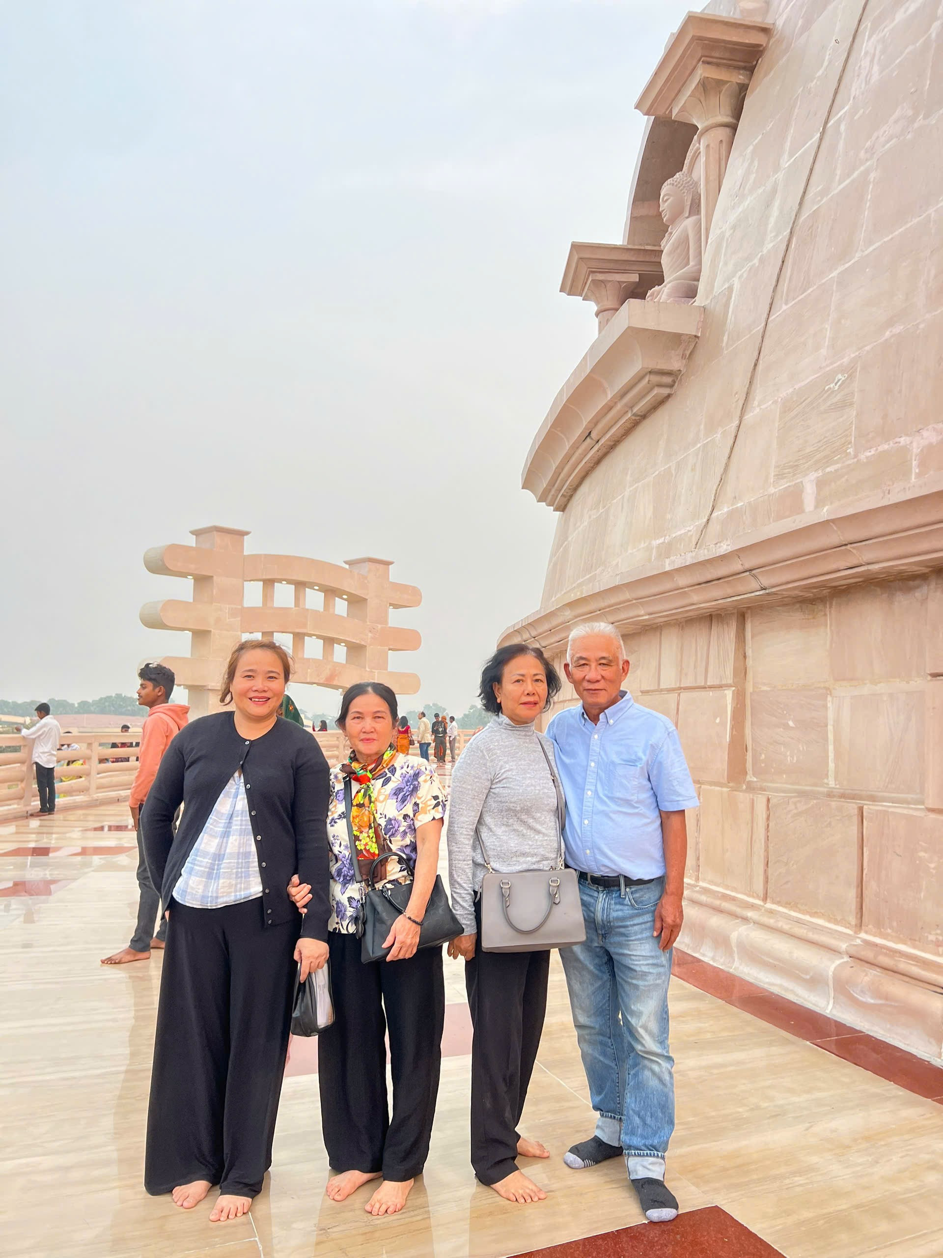 Bảo tháp xá lợi Phật